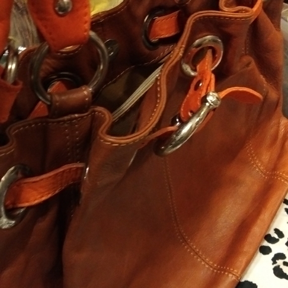 Iam selling a tote bag - Picture 7 of 8